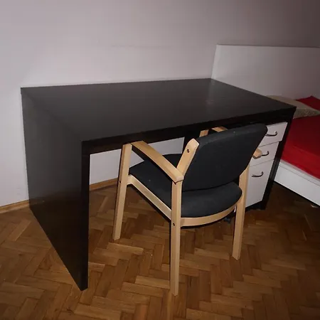 Bed & Breakfast Single With Shared Kitchen,bathroom Breslavia